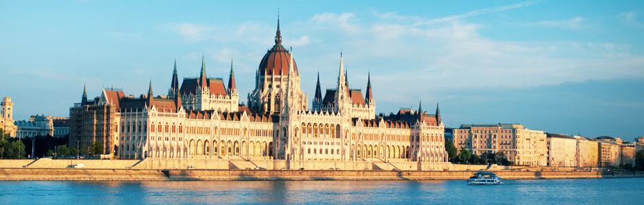 budapest-parliament-banner