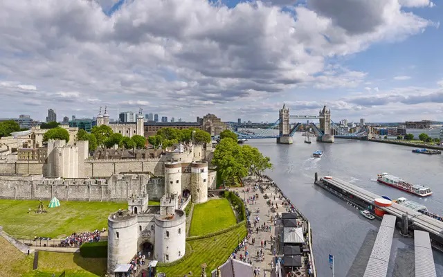 LONDON-PENTHOUSE
