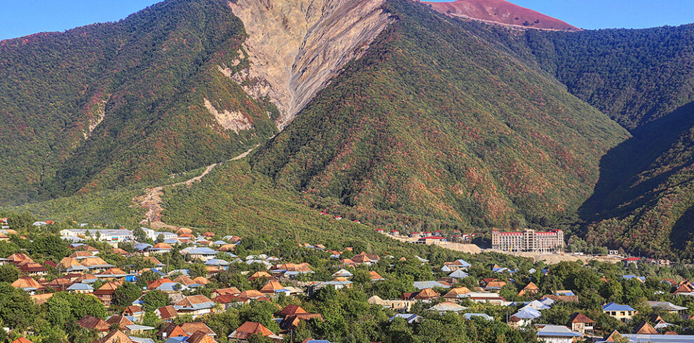 Azerbaijan-Baku-POLI-SEKI